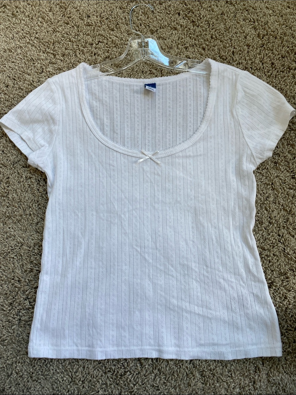 White Scoop Neck Short Sleeve Top